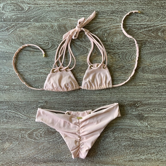 Beach Bunny Rib Tide Bikini - Picture 7 of 11